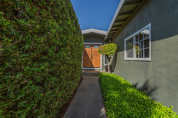 2037 San Luis Street_110
