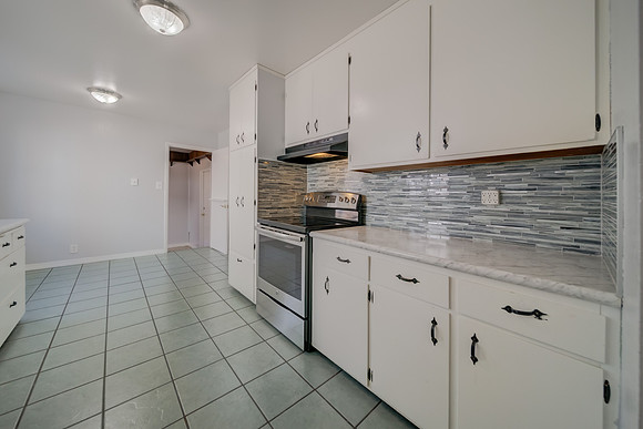 2037 San Luis Street_120