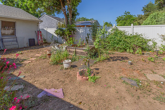 1812 Utah Street_113
