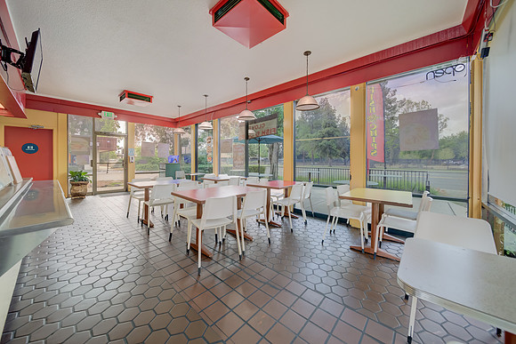 1708 W Texas Street_10