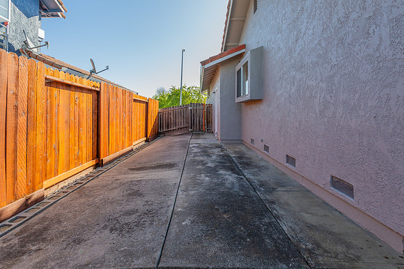 239 Catalina Way_11