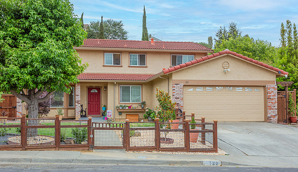 128 Newcastle Drive_02