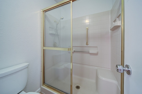 131 Fairoaks Drive_133