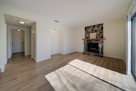 429 Knightsbridge Way_125