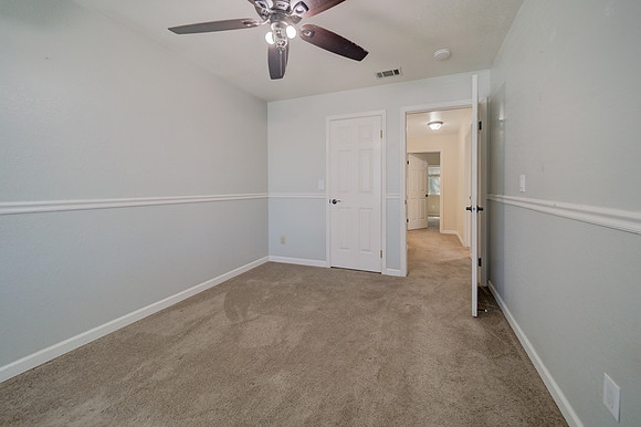 2415 Tea Court_43