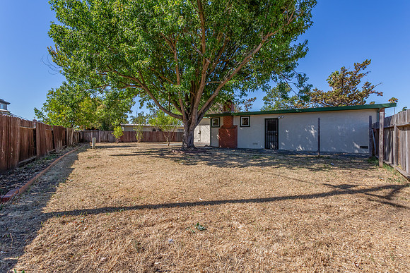 2100 San Gabriel Street_07