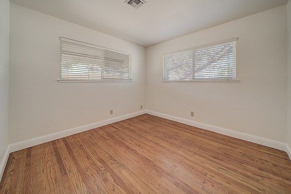 2100 San Gabriel Street_38