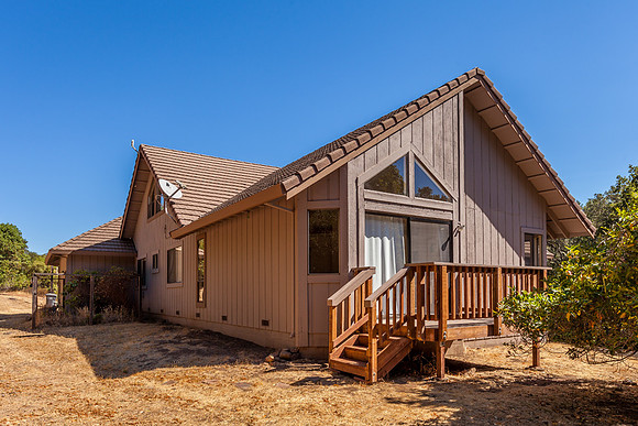 4589 McCready Court_05