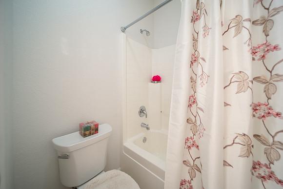 2170 Bradburn Dr_46
