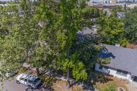 1708-1710 Santa Ynez Way_11
