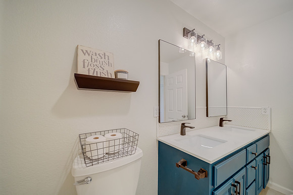 578 Tawny Lake Place_45