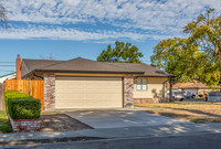 313 Lily Street_04