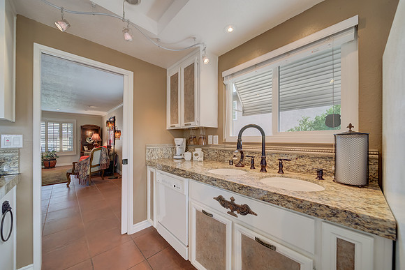 28047 Dobbel Ave_125