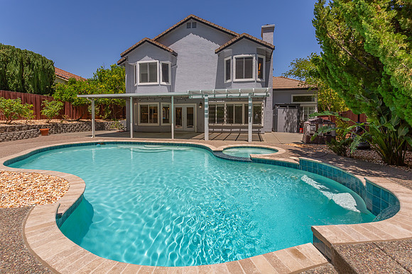612 Hillcrest Circle_11