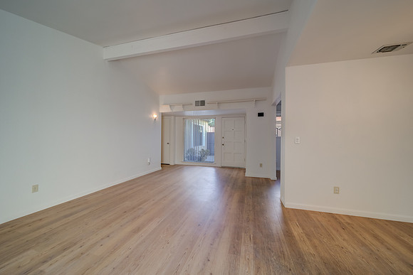 131 Fairoaks Drive_115