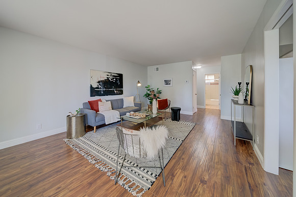 124 Luzena Avenue_109