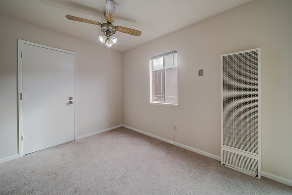 47 Parrott St_17
