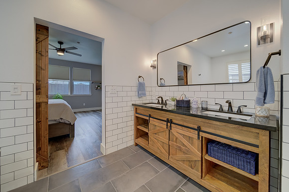 3982 Lucero Street_49