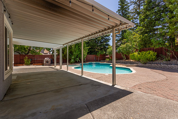 612 Hillcrest Circle_07