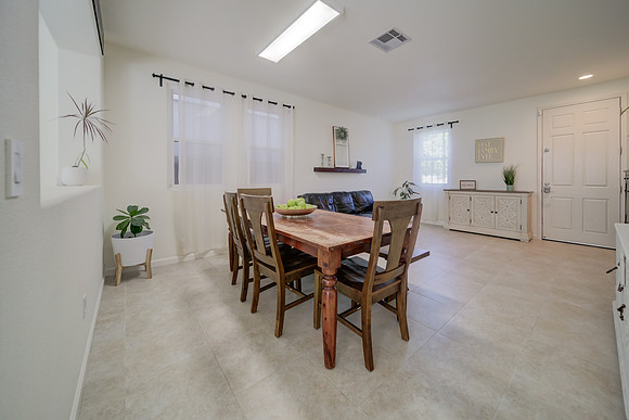 578 Tawny Lake Place_28