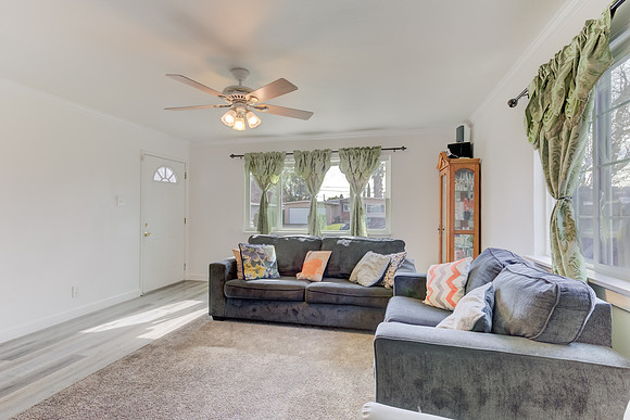 612 E Colorado St_,14