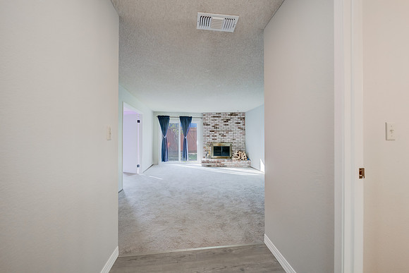 2827 Sunburst Drive-B_101