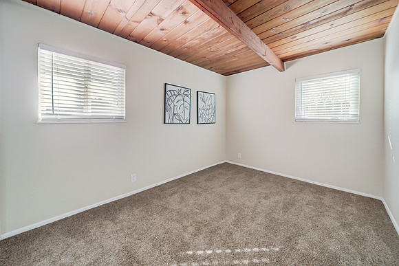 1048 Van Buren Street__25