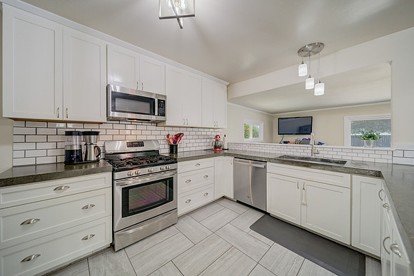 161 Edgemont Ave_18