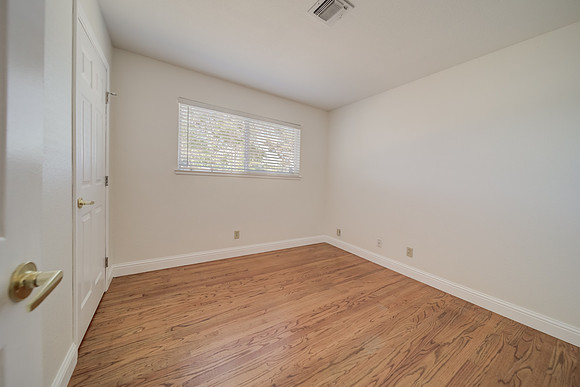 2100 San Gabriel Street_33