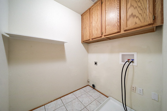 16 Knoll Drive_17