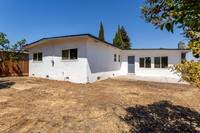1207 E Tennessee St_05