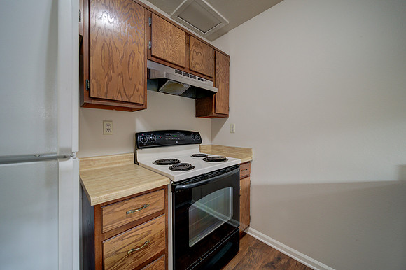 47 Parrott St_22