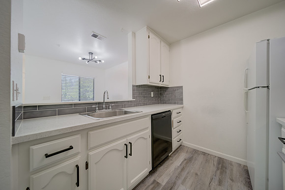 1801-#808 Marshall Road_119