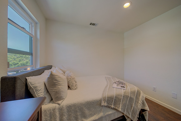 578 Tawny Lake Place_47