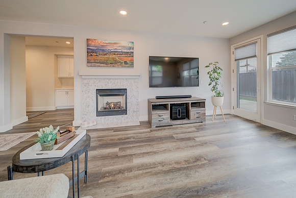 3982 Lucero Street_44