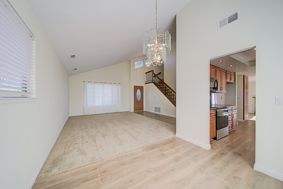 429 Knightsbridge Way_120