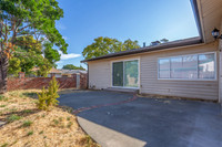 313 Lily Street_08