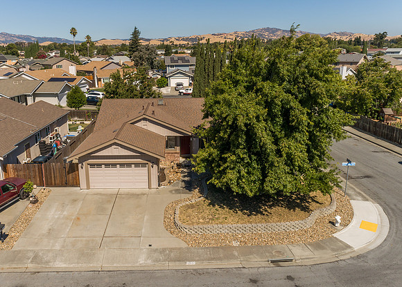 1011 Westwind Way_12