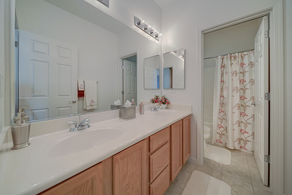 2170 Bradburn Dr_45