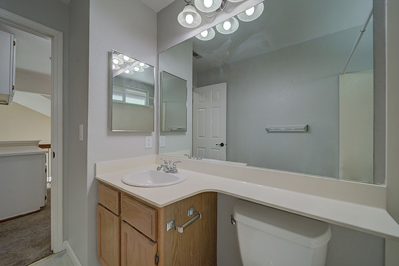2415 Tea Court_47
