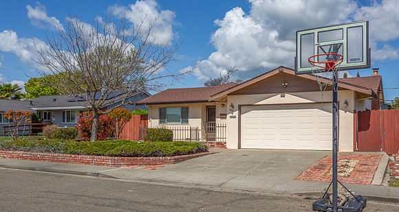 368 Lily Street_03
