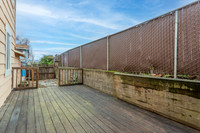 47 Parrott St_09