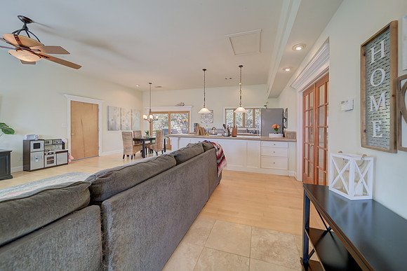 1126 Rimrock Dr_107