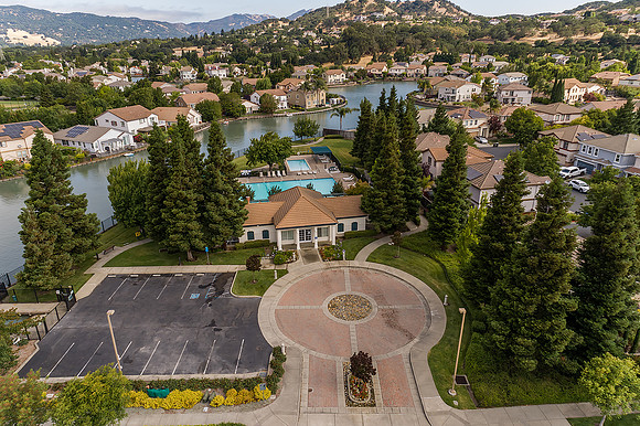 578 Tawny Lake Place_109