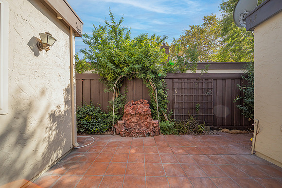 131 Fairoaks Drive_07