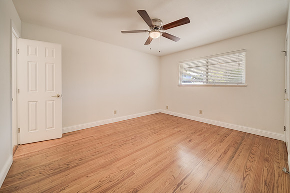 2100 San Gabriel Street_35