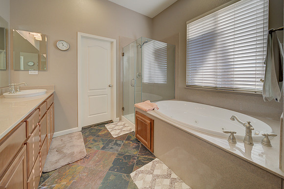920 Antiquity Dr_55
