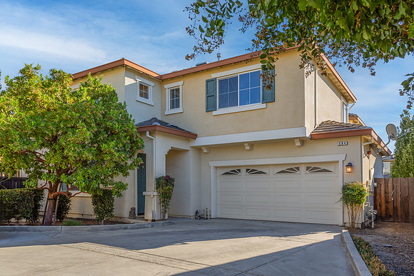 584 Del Mar Cir_01